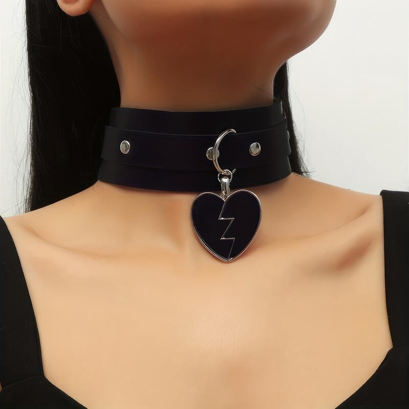Choker BDSM in pelle con cuore spezzato e fulmine — vista prodotto 2