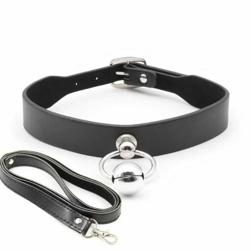 Halsband i slätt läder med O-ring och koppel — produktbild