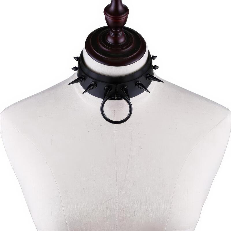 Choker BDSM gotico con borchie brunite — vista prodotto 2