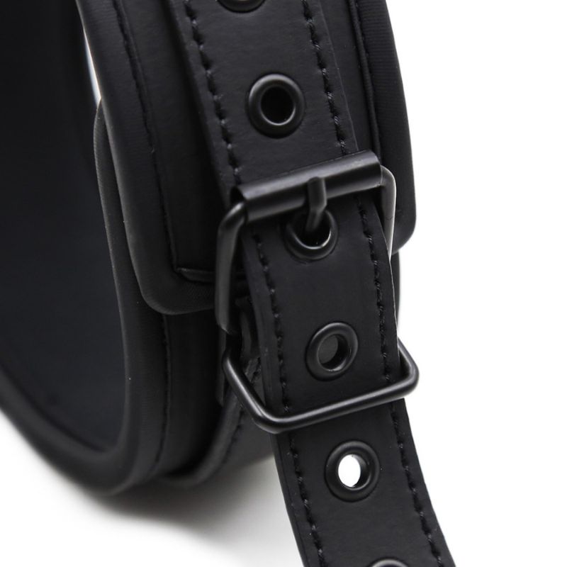 Vadderat halsband och koppel i matt svart — produktvy 3
