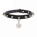 Collier gothique en cuir à clous et pentagramme — image du produit