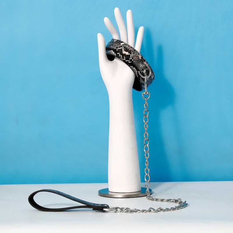 Choker BDSM a Scaglie Iridescenti con Guinzaglio a Catena — vista prodotto 9