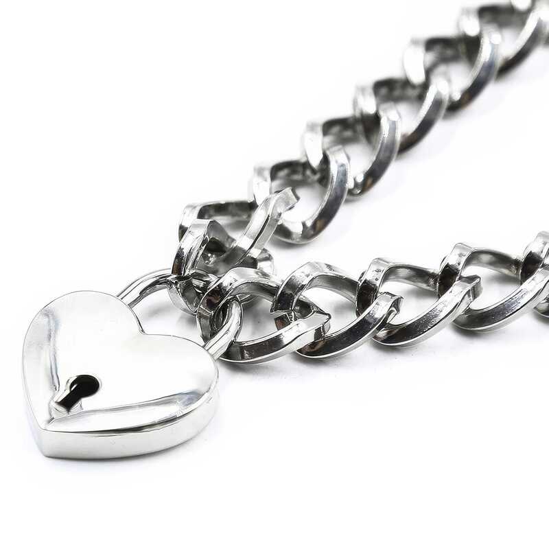 Choker BDSM a catena in ferro lucido con lucchetto a cuore — vista prodotto 3