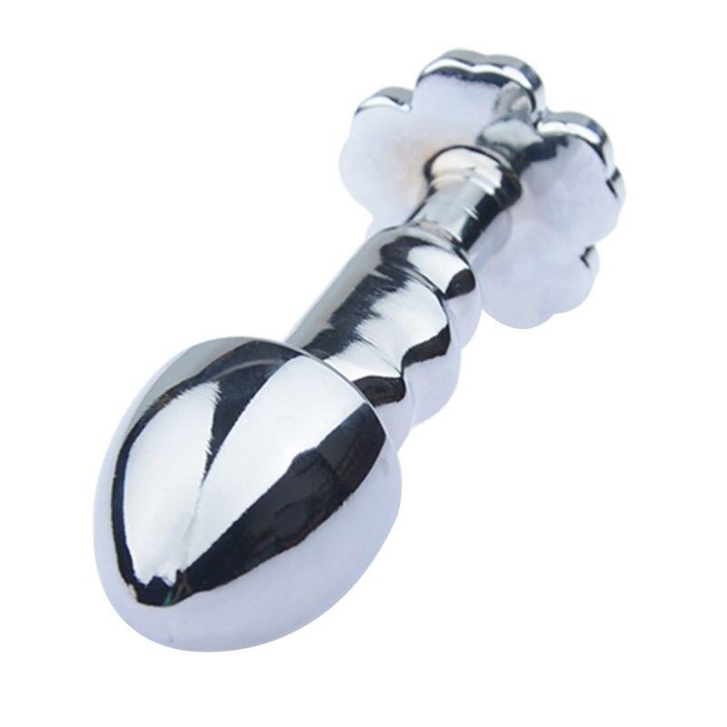 Clover Butt Plug — product view 2