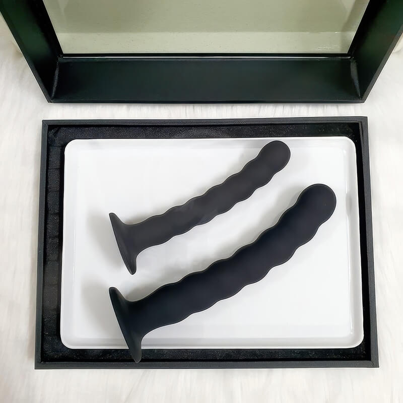 Wavy Silicone Dildo — product view 2