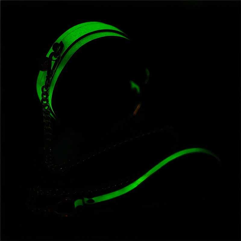Glow- in- the- dark BDSM Collar - produktvisning 2