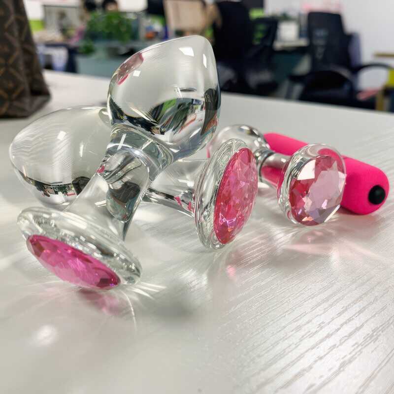 Smooth Glass Butt Plug — product view 3